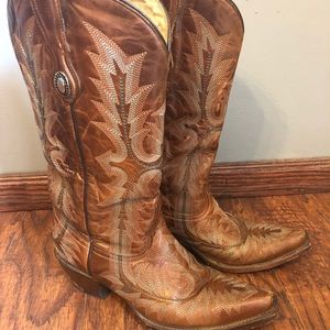 CORRAL Women’s Brown Snip Toe Boots